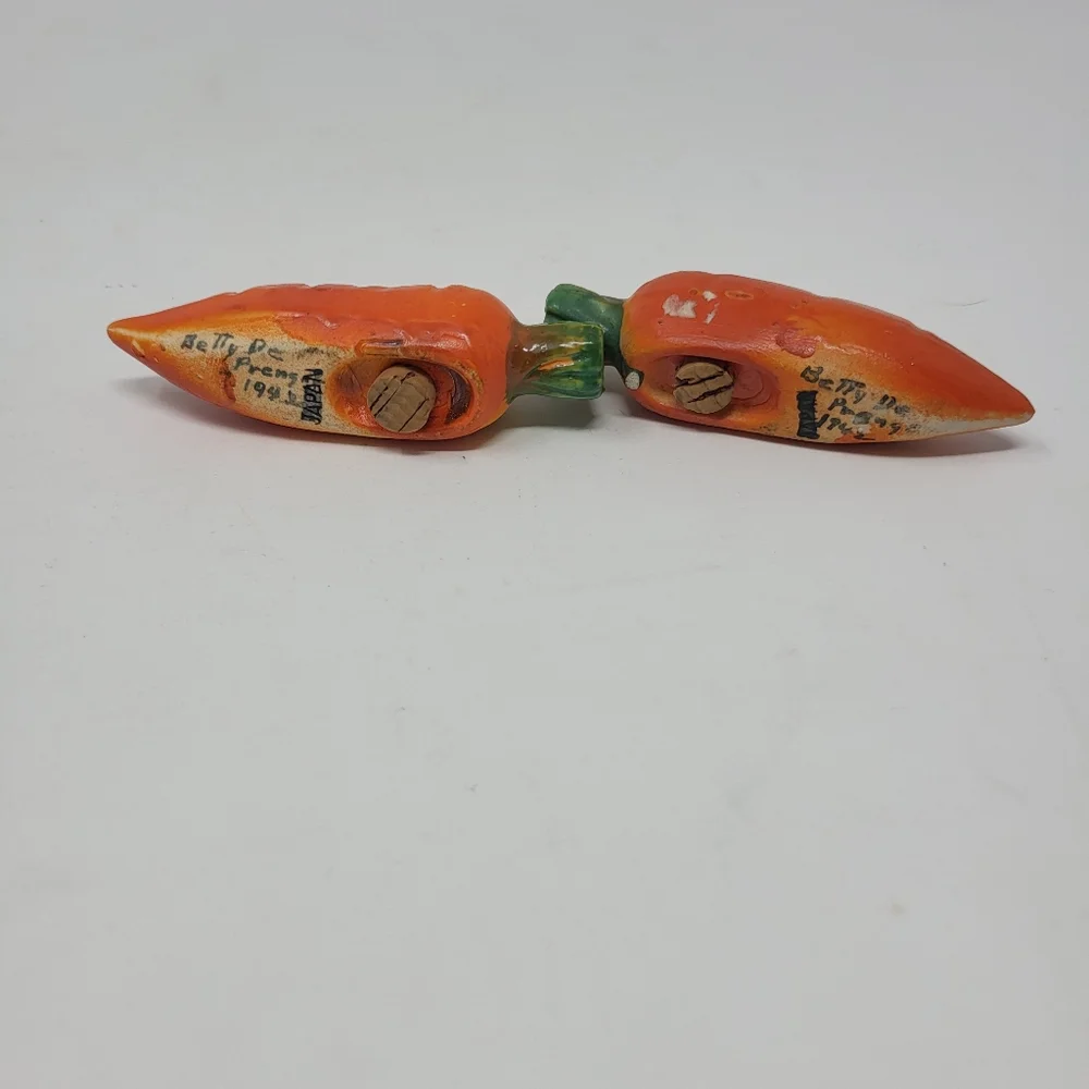 N/A vintage carrot